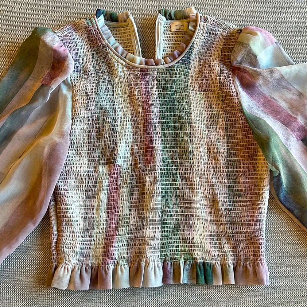 Aritzia blouse, cropped below belly button, Super comfortable, zip up neck/back